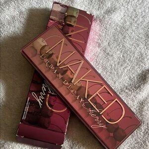 Urban Decay Naked Cherry Palette